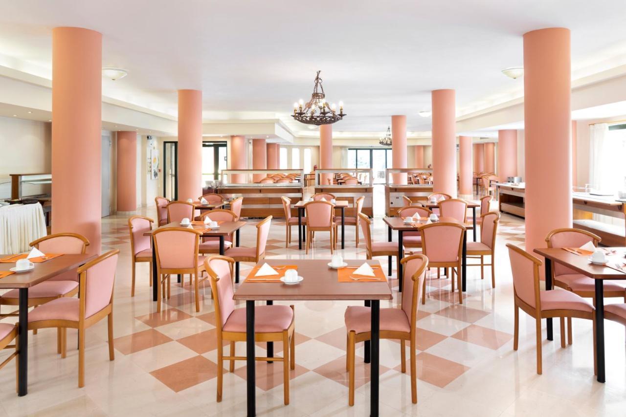 Century Resort Ахарави Екстериор снимка