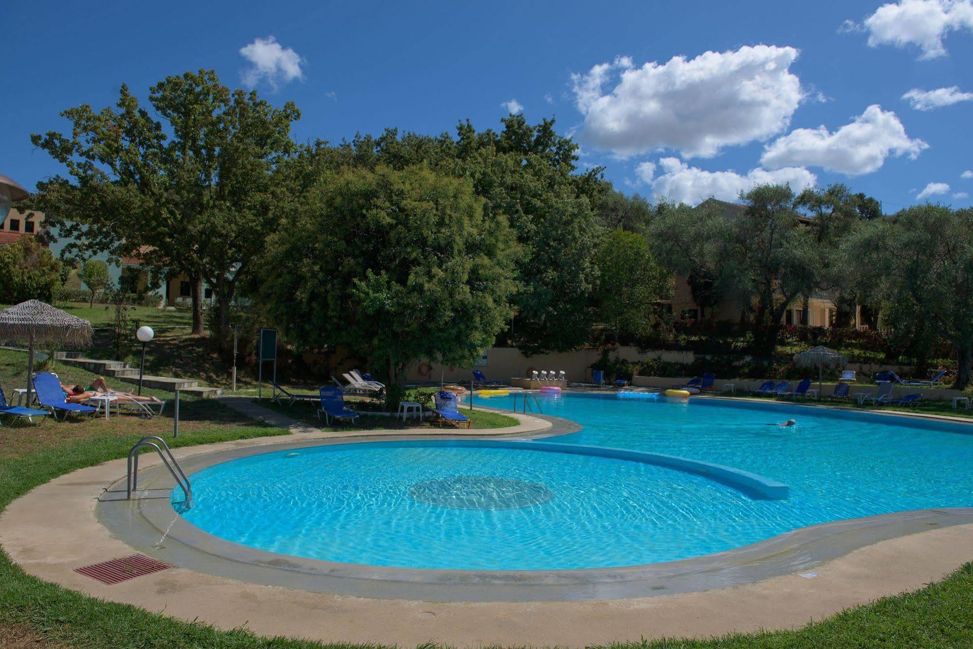 Century Resort Ахарави Екстериор снимка